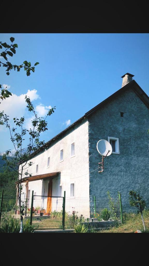 Country house Vukaj *